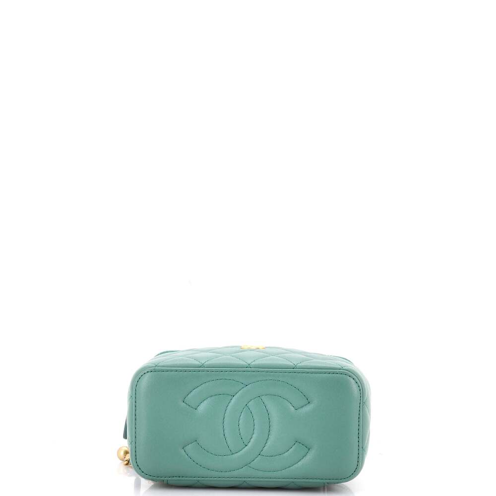 Chanel Pearl Crush Vanity Case With #243933C40B - Picture 4 of 6
